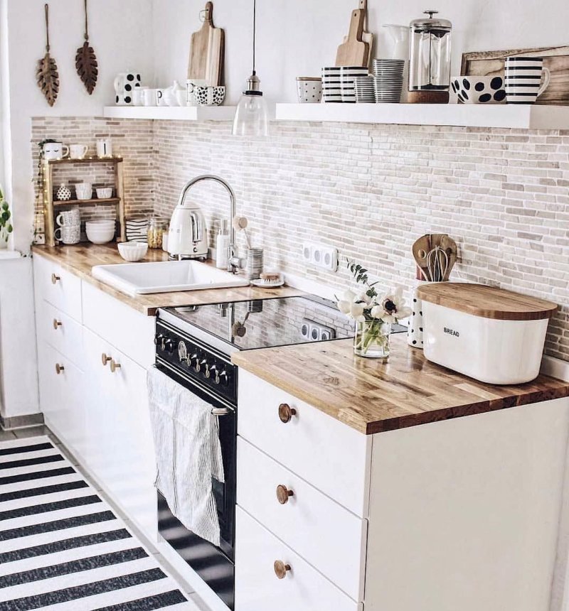 The kitchen is Boho Scande