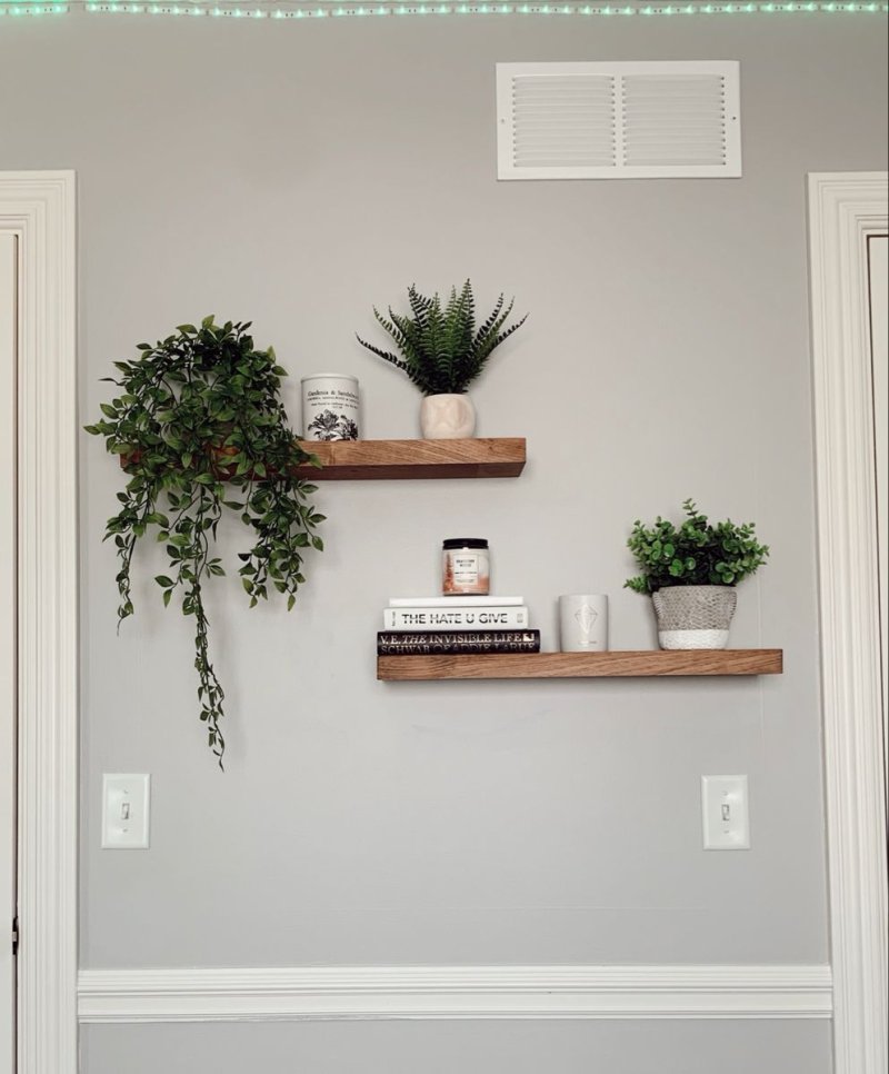 Wall shelves for flowers