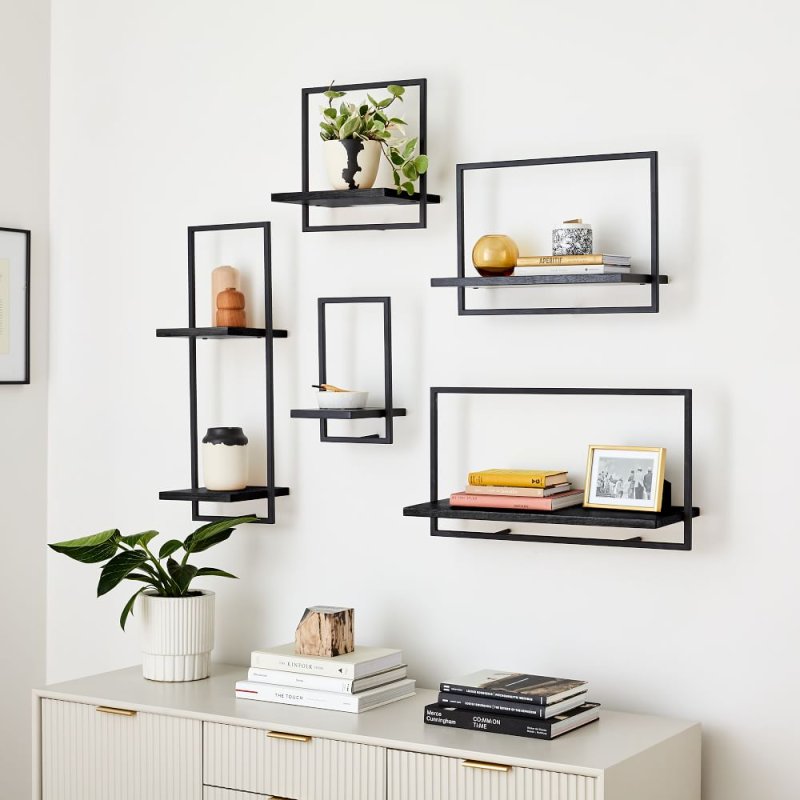 Wall suspended shelf