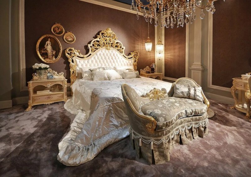 Royal bedroom style Rococo