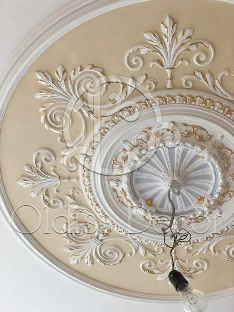 Stucco molding on the ceiling