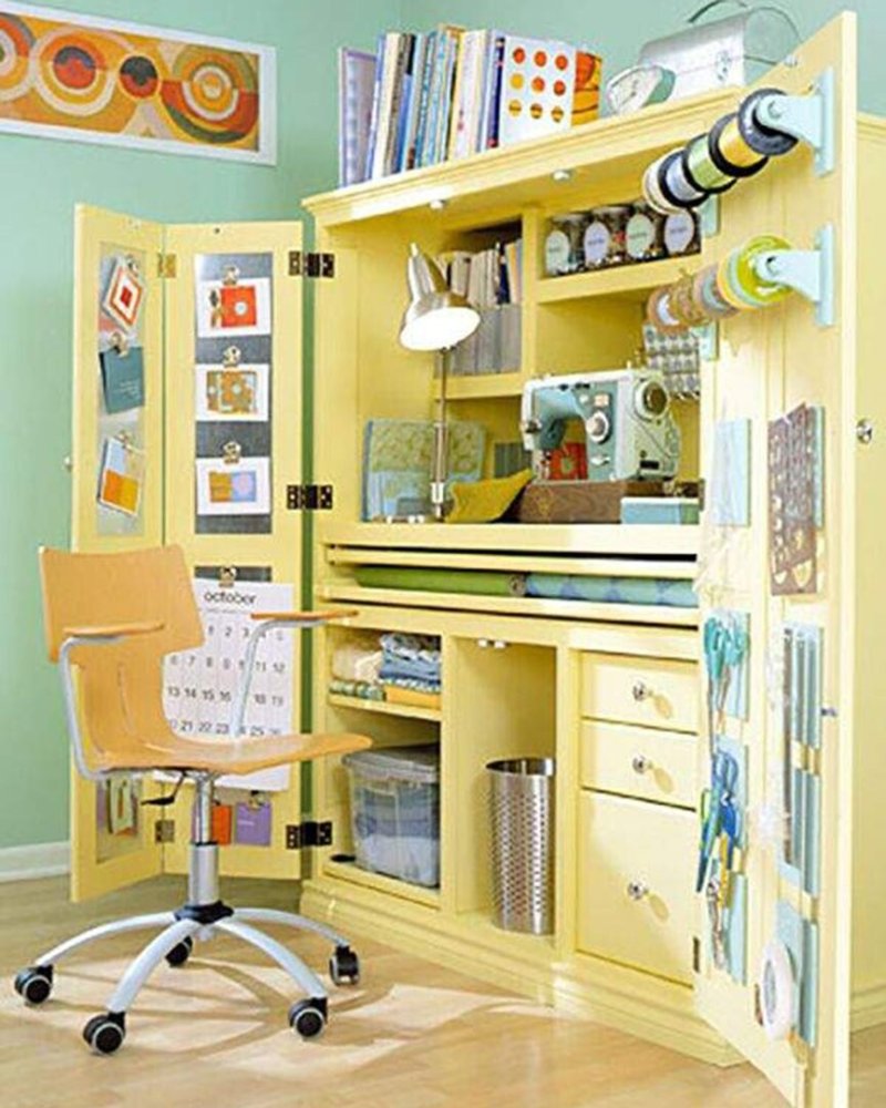 Cabinet table for needlework