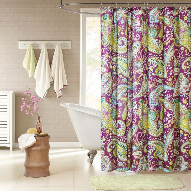 The curtain for the bathroom