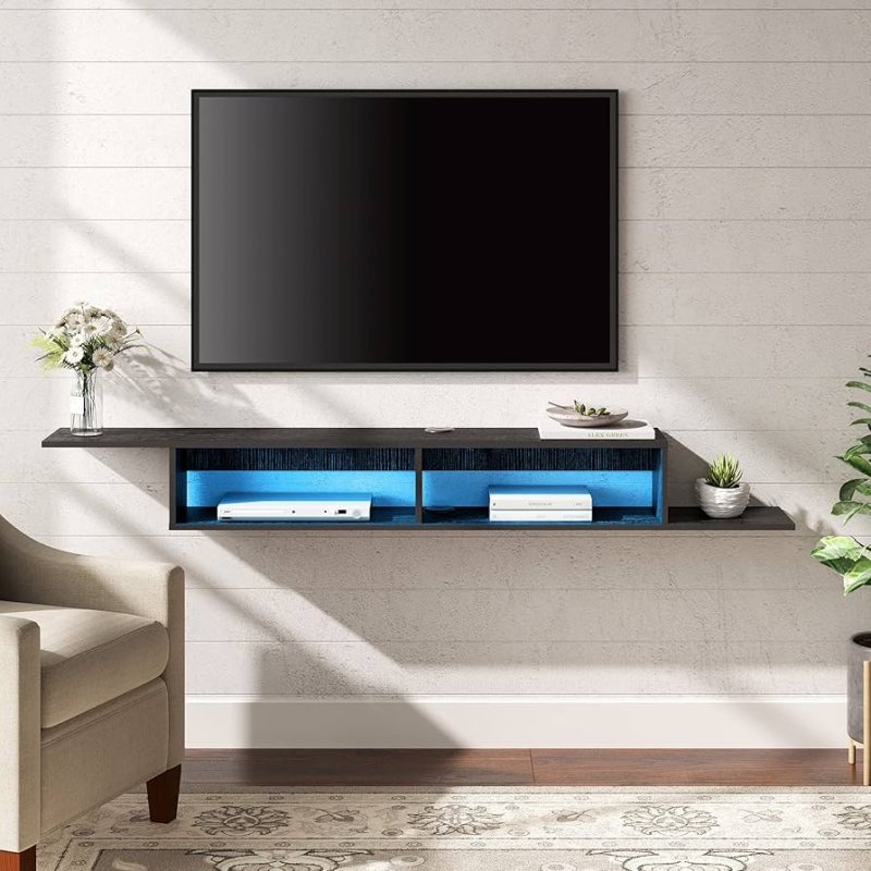 Hanging cabinet for TV