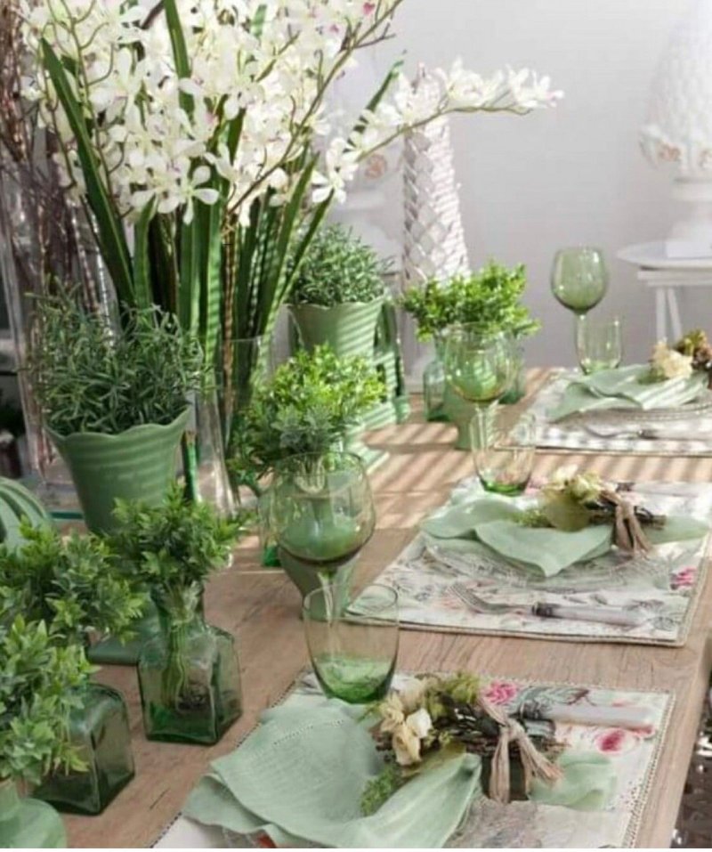 Spring table setting