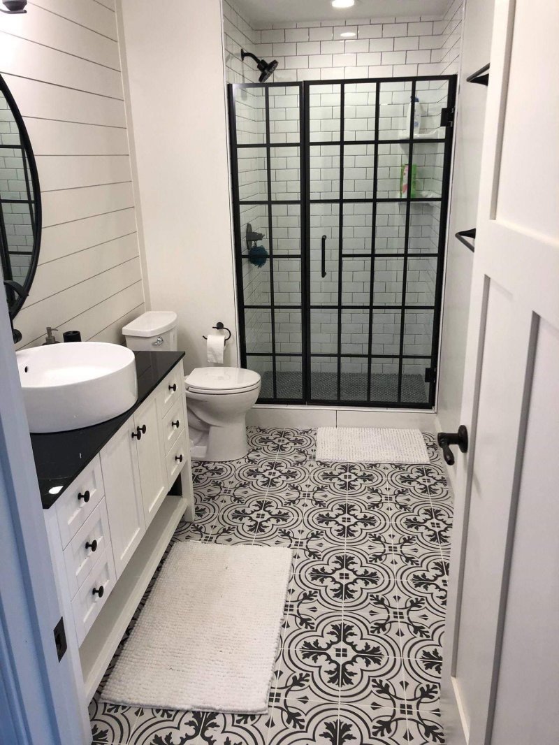 The design of a small bathroom