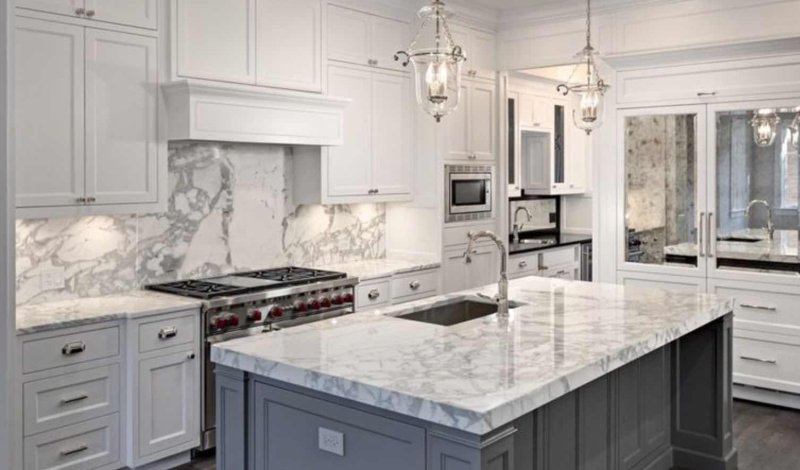 Neoclassica kitchens half marble white