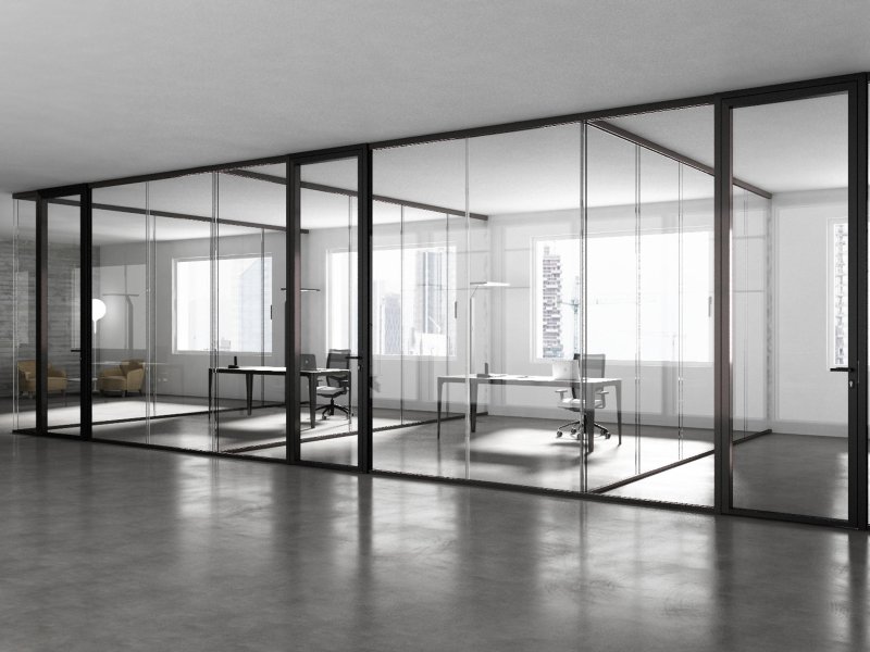 Whole -glass partitions of the loft