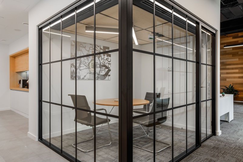 Glass partition