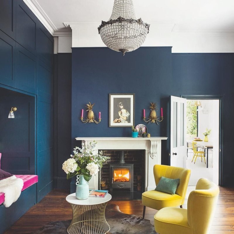 Dark blue walls in the interior