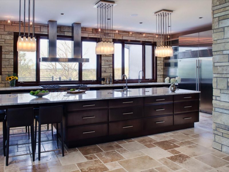 Fashionable kitchens with the island