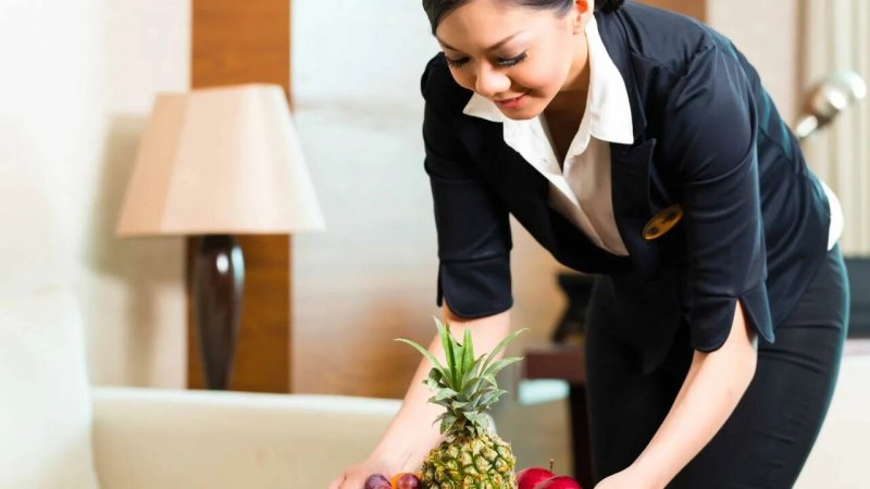 Hotel service manager