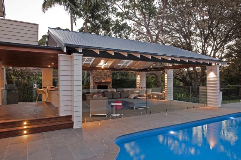 Patio Gazens Zone with barbecue and pool