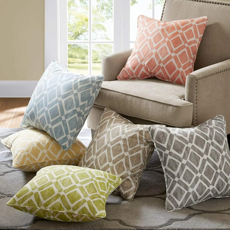 Decorative sofa pillow