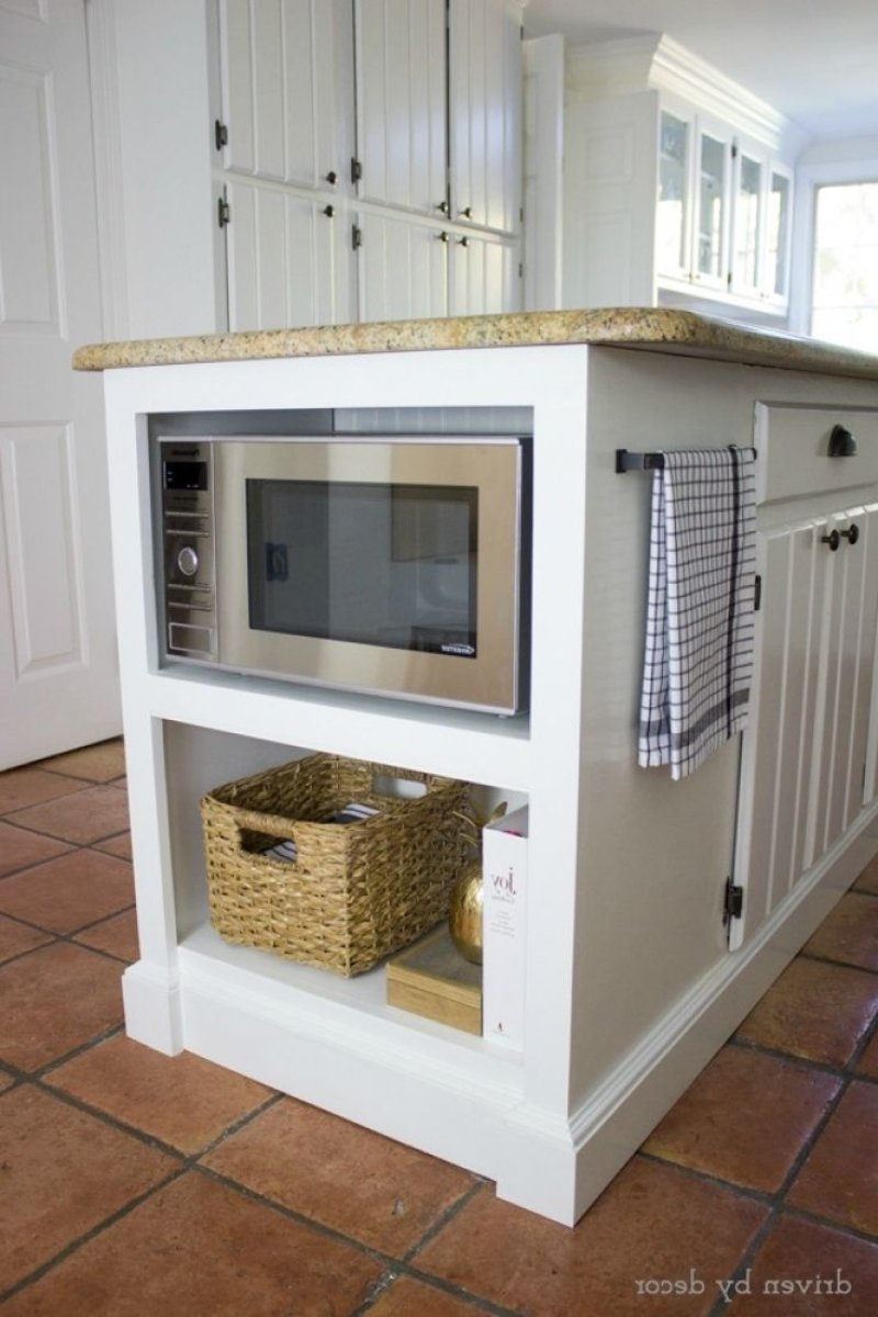 A separate microwave in the interior