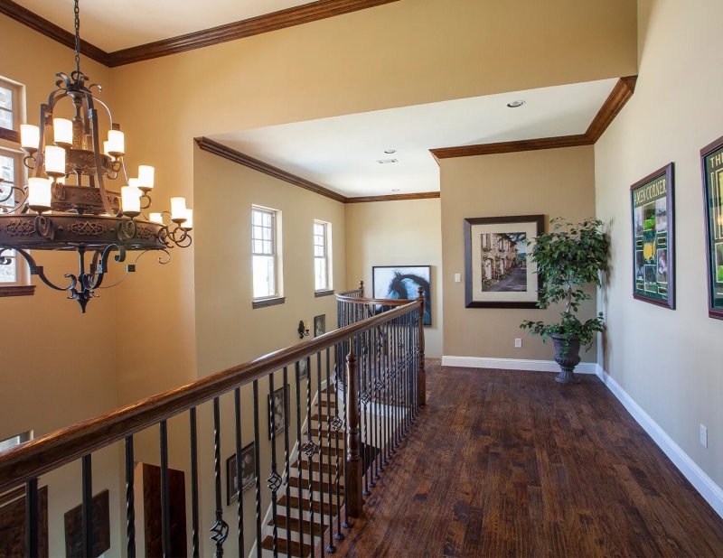 Ceiling baseboard in a wooden house