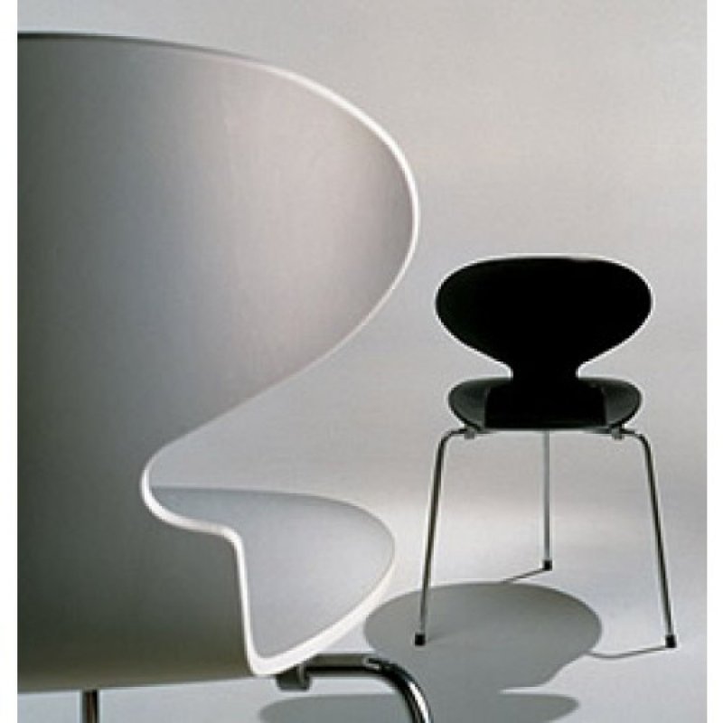 Arne Jacobsen chair Muravia