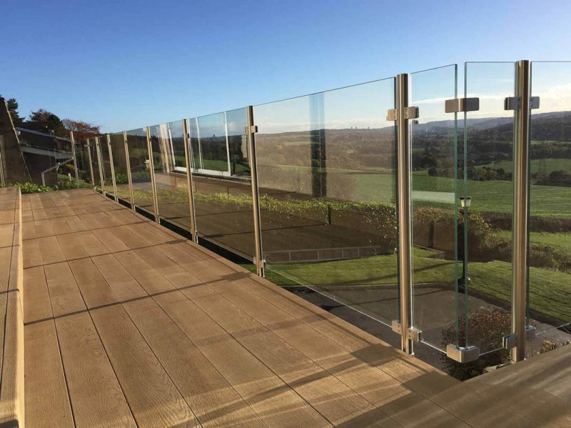 Glass fences for terrace