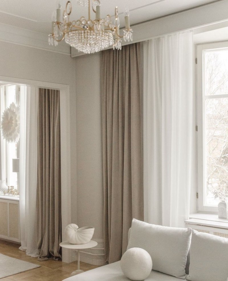 Curtains in a modern interior