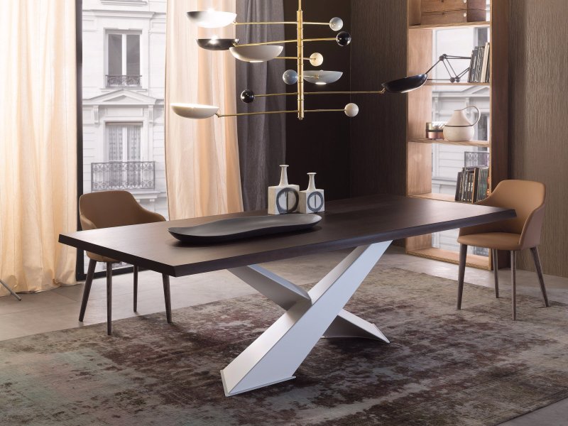 Cattlan Italia Dining table