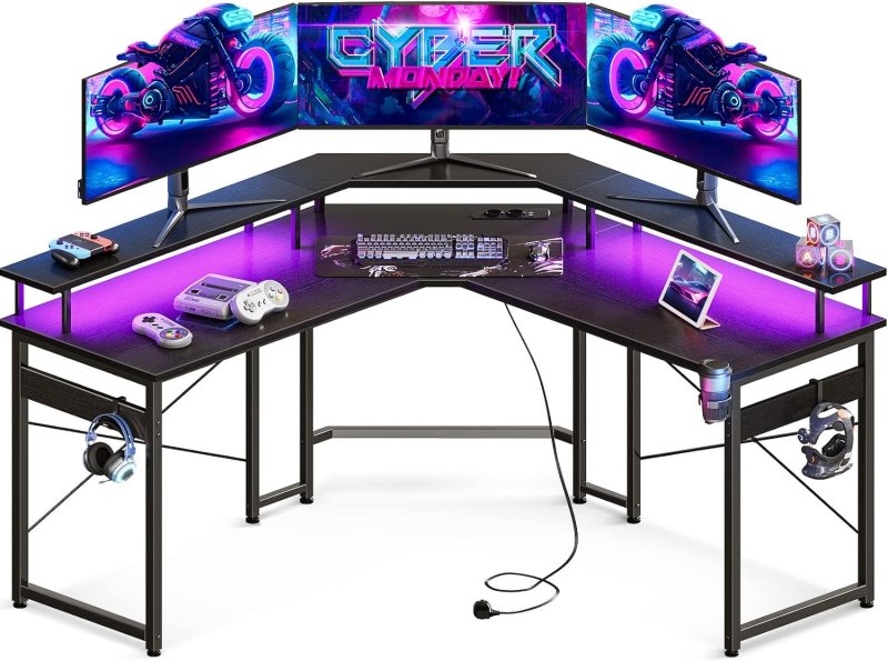 Computer game table