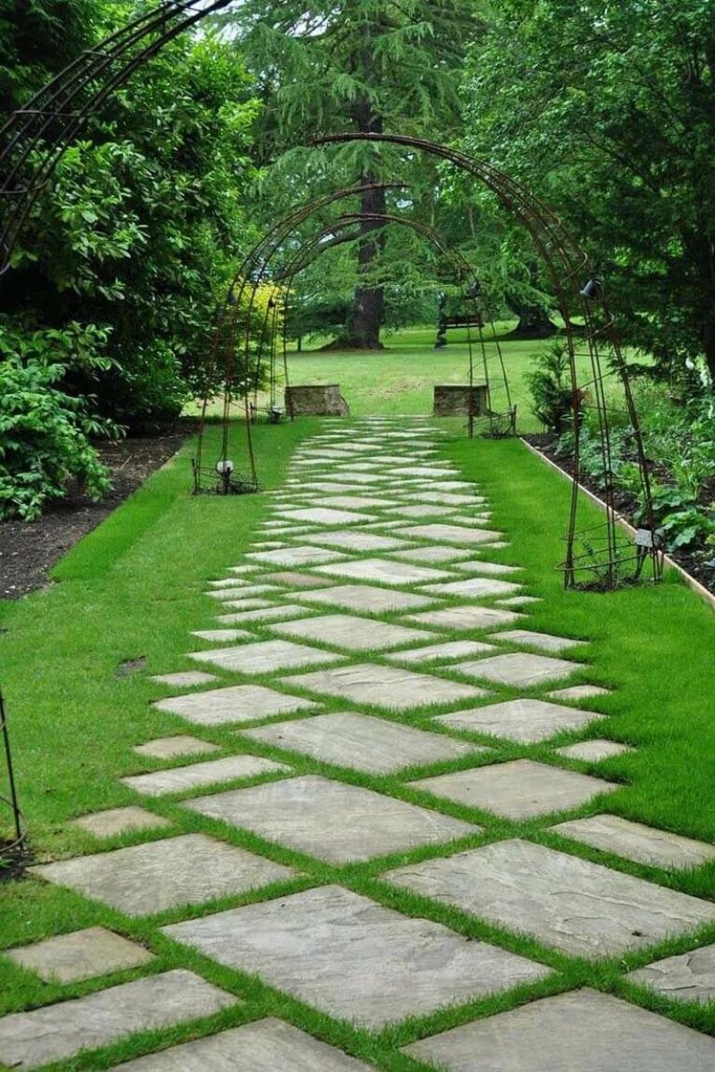 Garden path