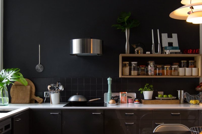 Black wall in the kitchen