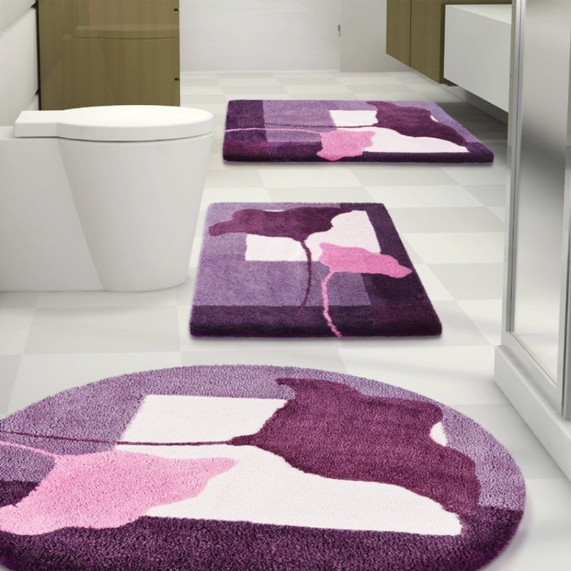 Bathroom rug