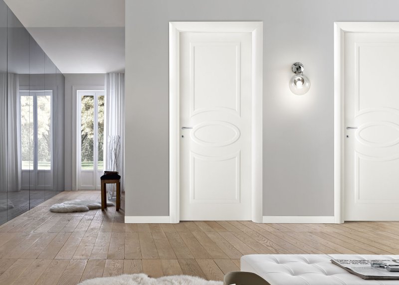 White interior doors in the interior