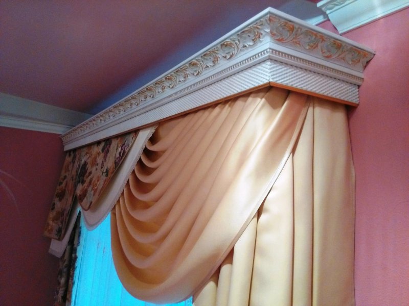 Baugtte cornice reus