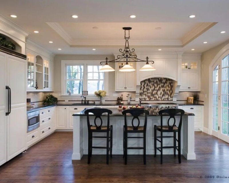 Kitchen with access to the veranda