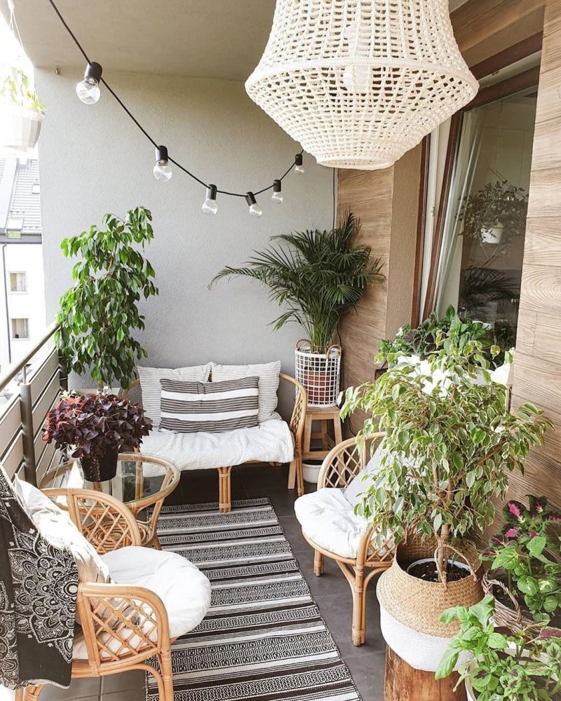 Patio on the balcony