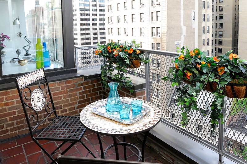 Open balcony decor