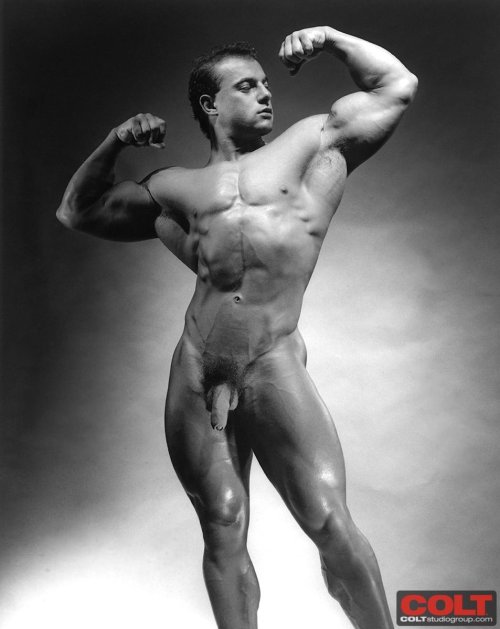 Naked bodybuilders of men