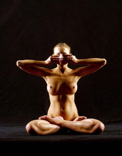 Loren Rudik Naked Yoga
