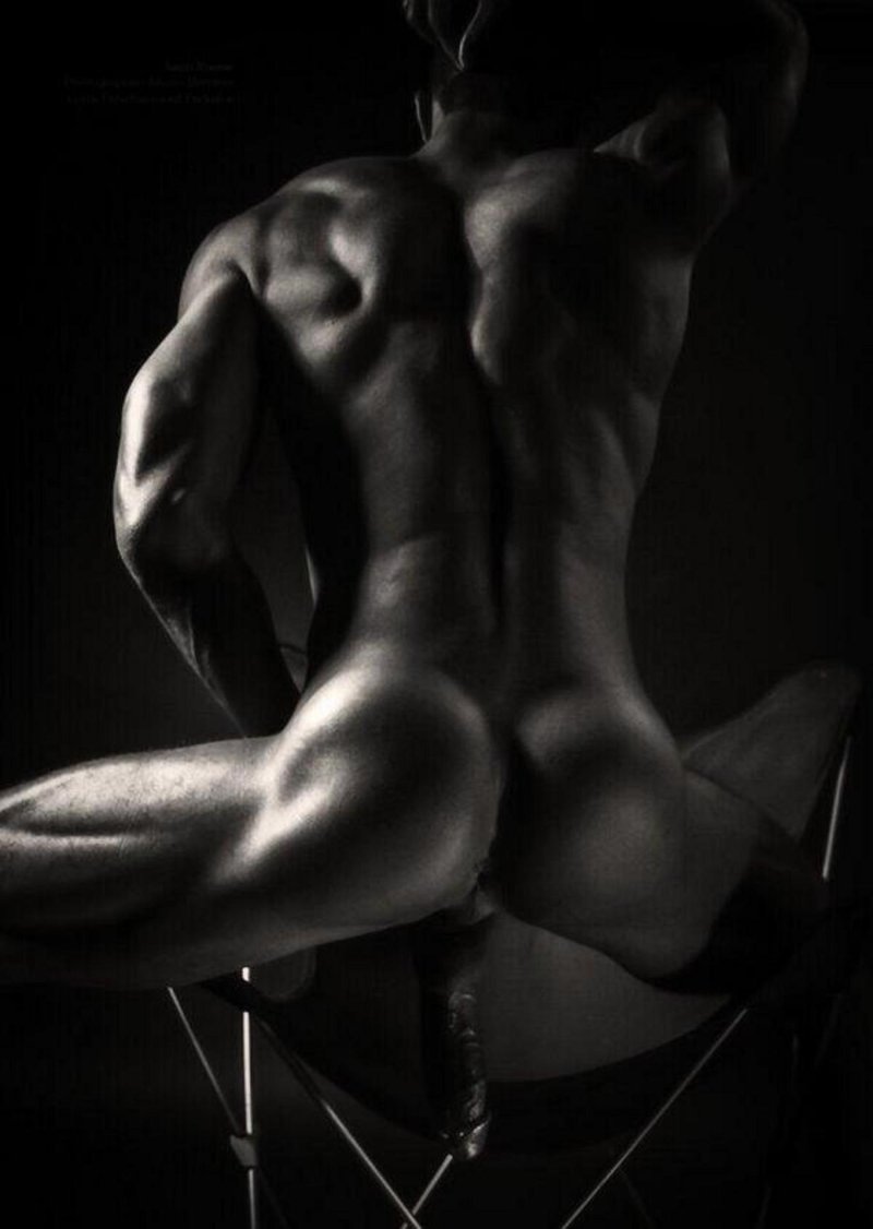 Artistic nude men