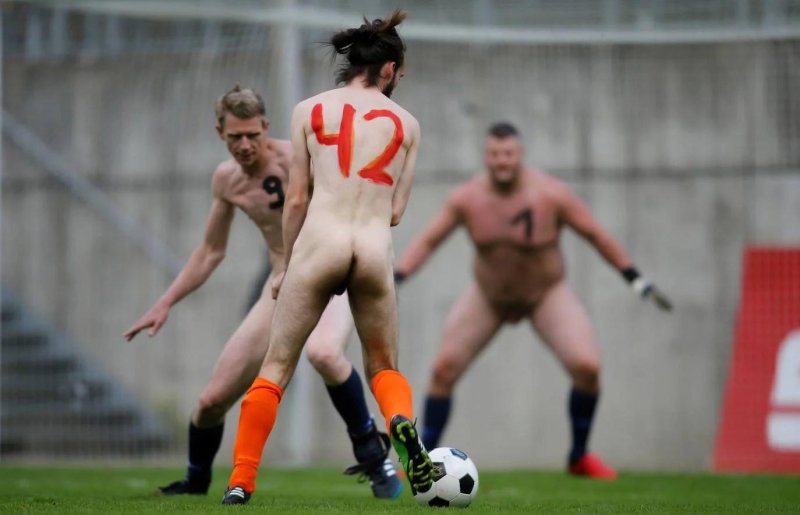 Football players nude