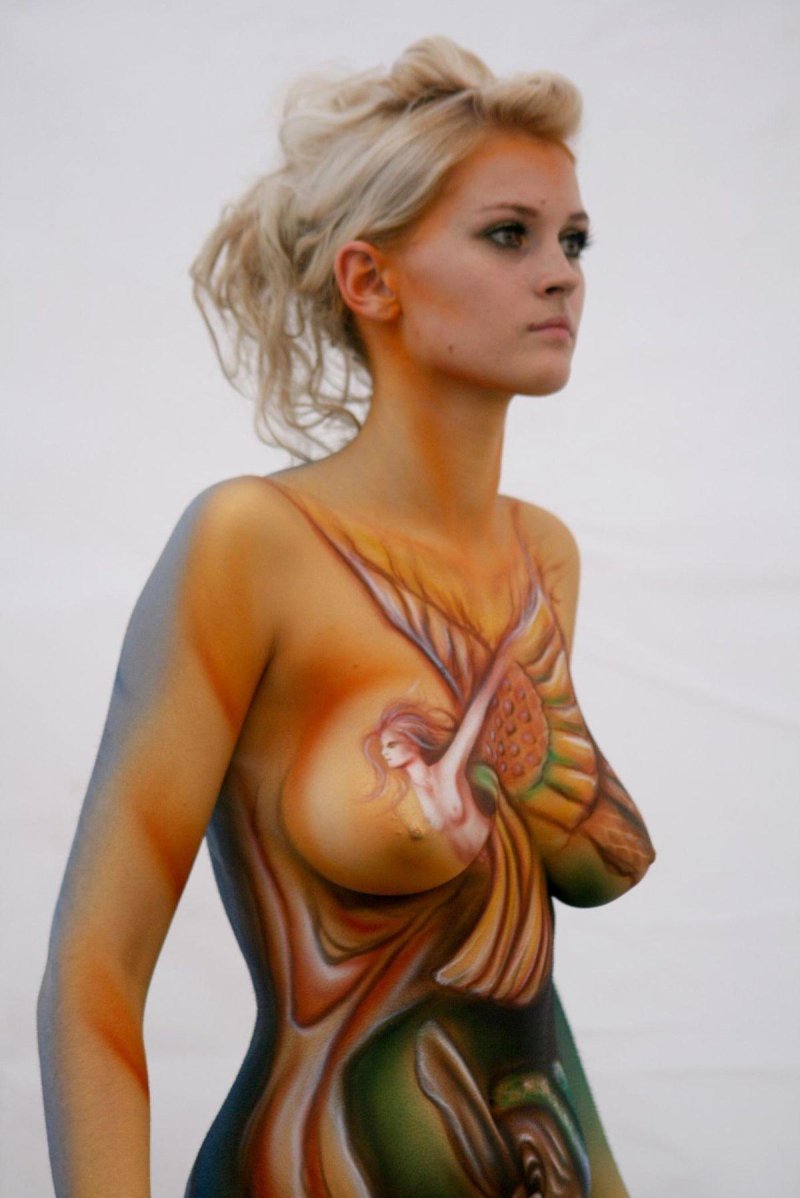 Bodiart on the naked body