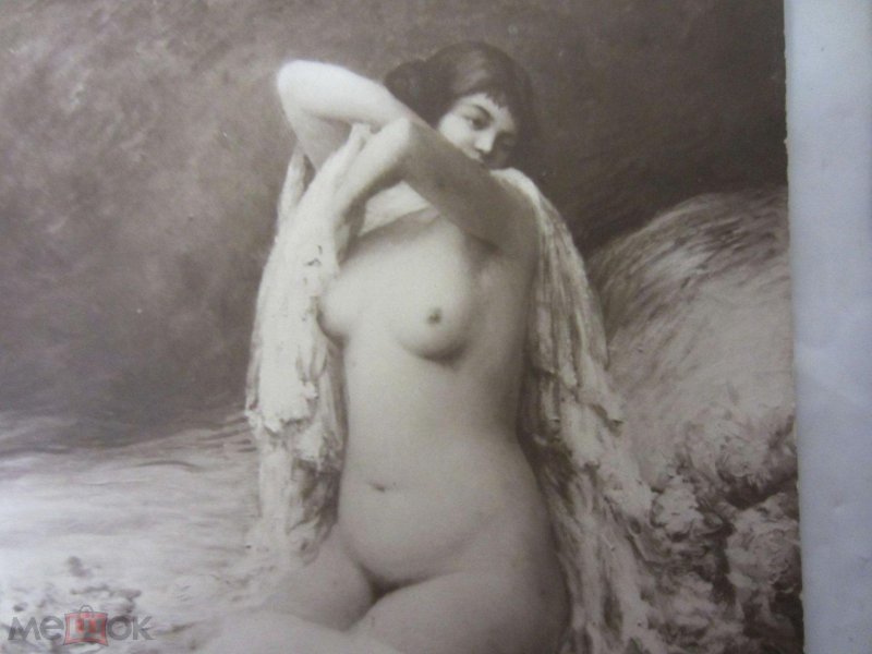 Pictures of naked women