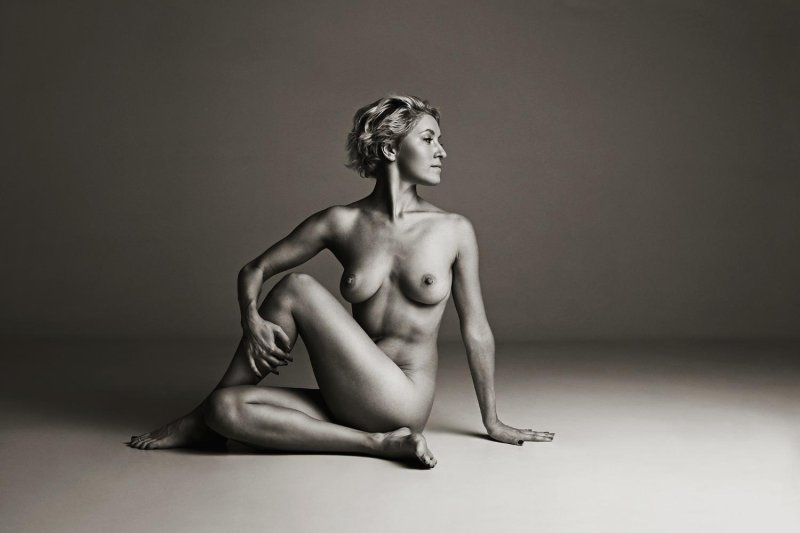 Anastasia Zavistovskaya nude