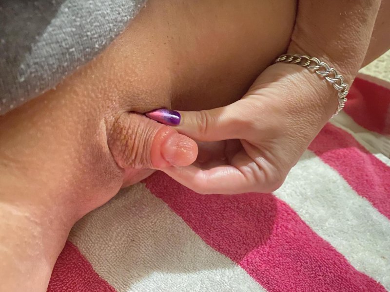 Girls clitoris
