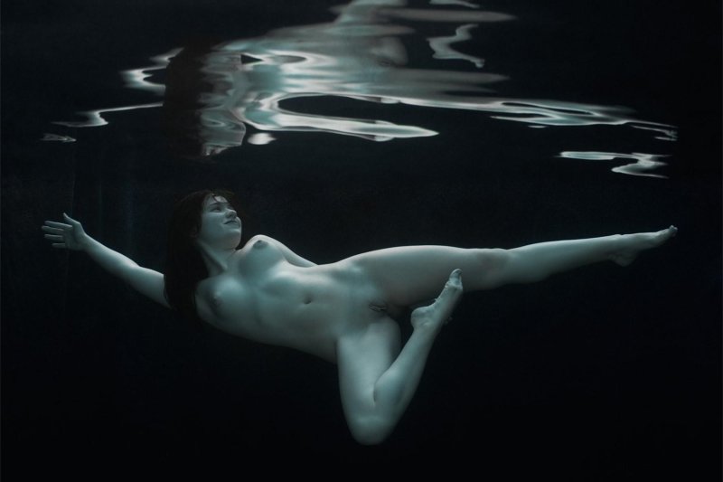 Girls under water