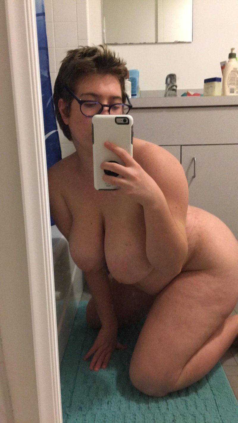 Chubby mirror