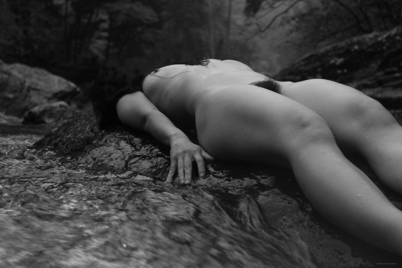 Nude erotica