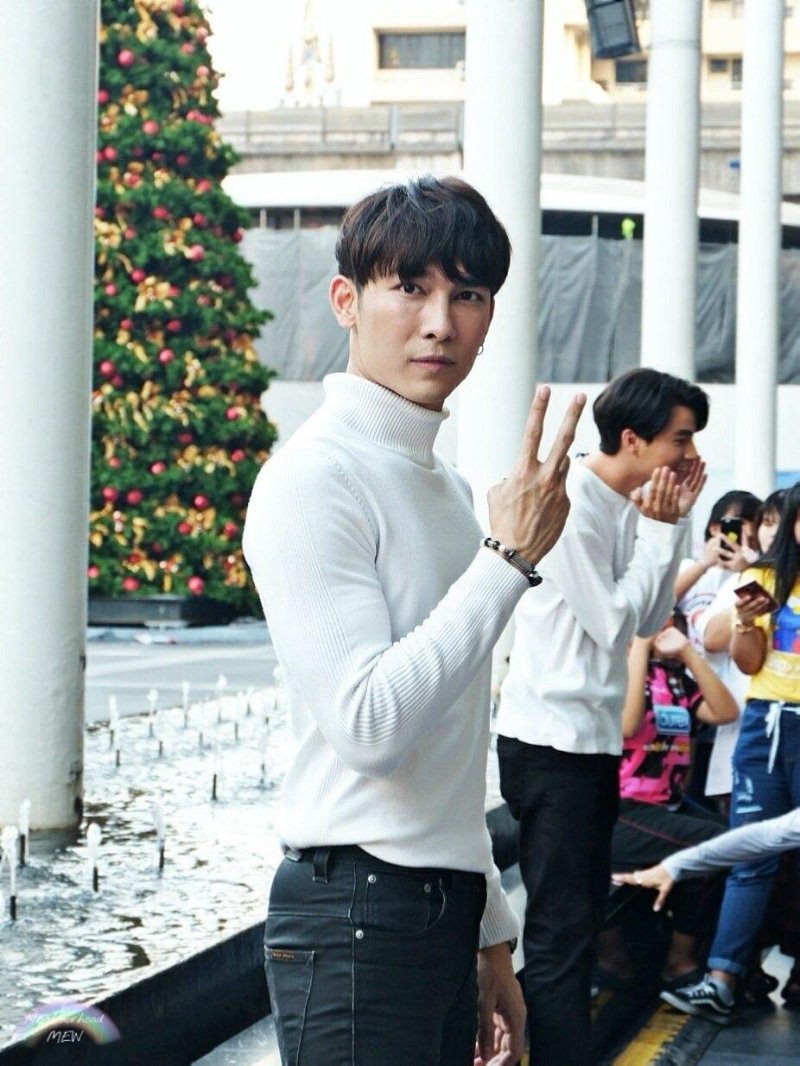 Mew suppasit