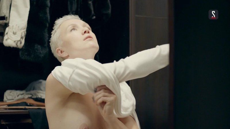 Daria frost is naked