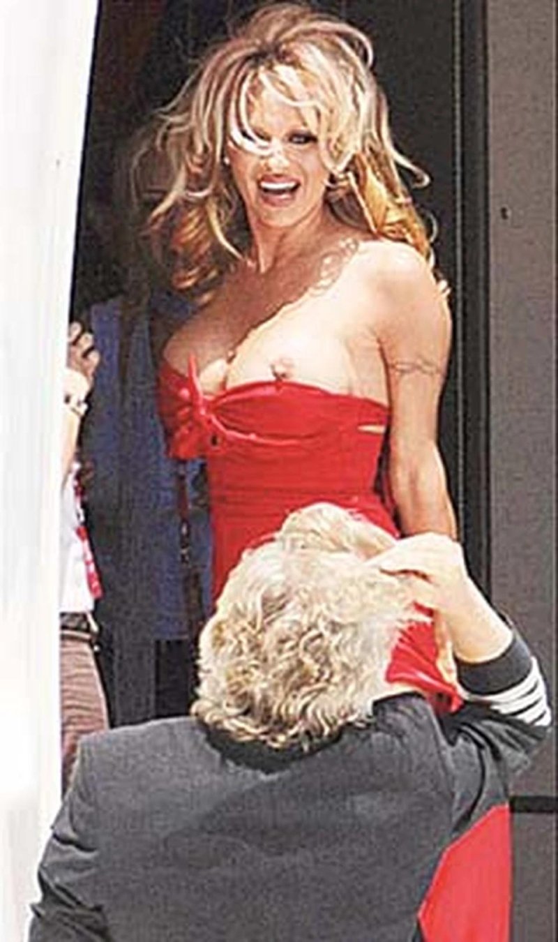 Pamela Anderson breasts