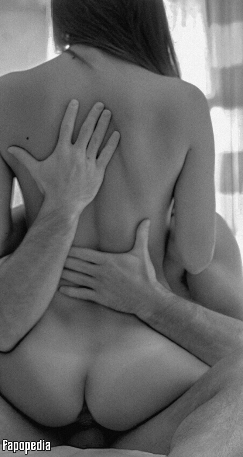 Erotic man behind