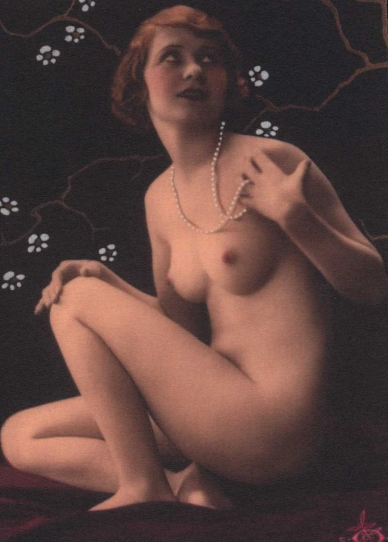 Naked erotic