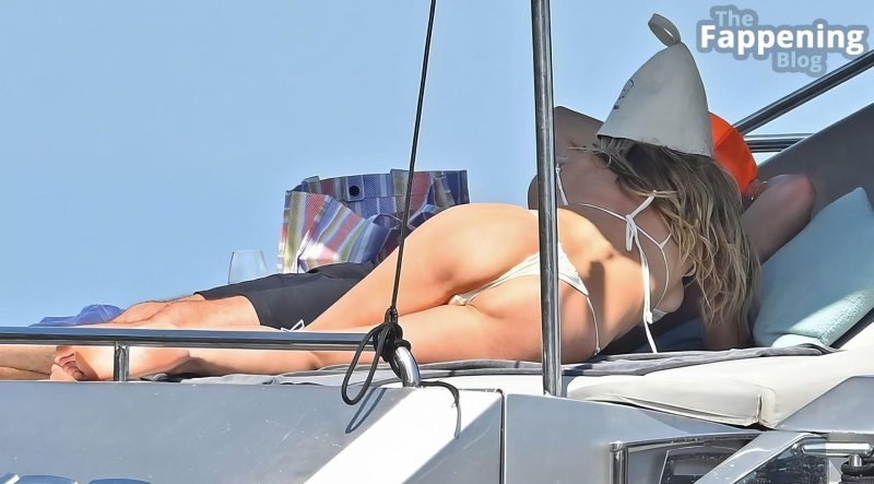 Naked girls on a yacht
